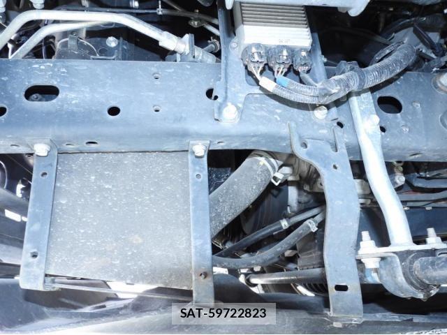 Hino LIESSE 2018-03 8627541-24