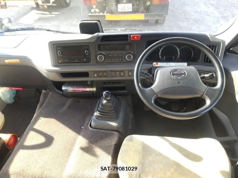 Hino LIESSE 2019-03 8056359-4