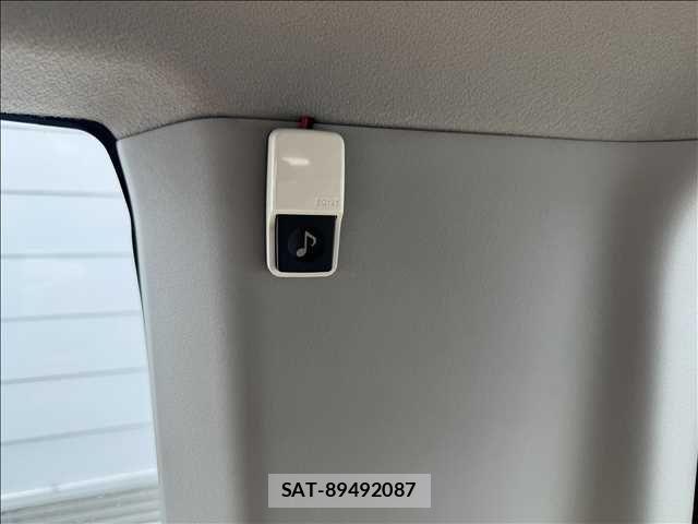 Hino LIESSE 2019-03 902135-9