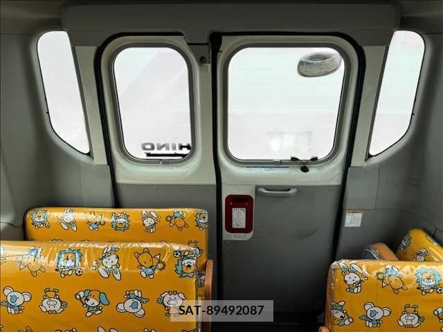 Hino LIESSE 2019-03 902135-10