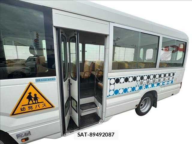 Hino LIESSE 2019-03 902135-6
