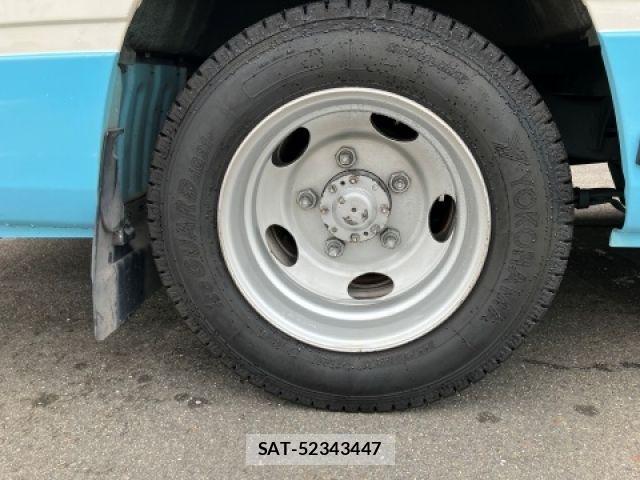 Hino LIESSE 2017-05 1197861-8