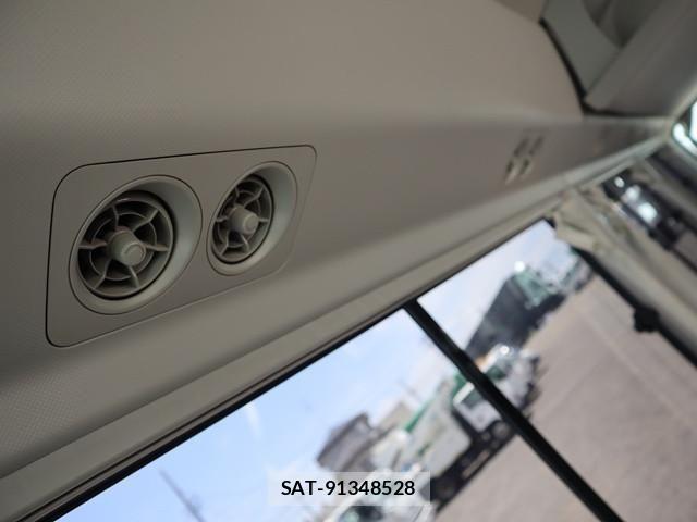 Hino LIESSE 2019-04 1228598-13