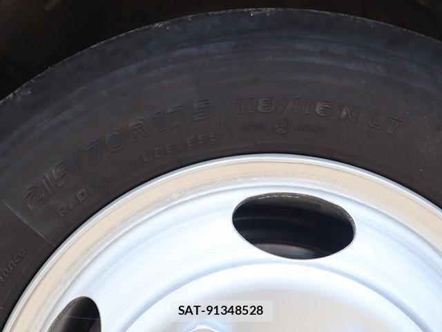 Hino LIESSE 2019-04 1228598-26