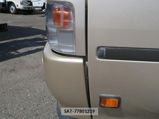 Hino LIESSE 2006-03 6791197-8