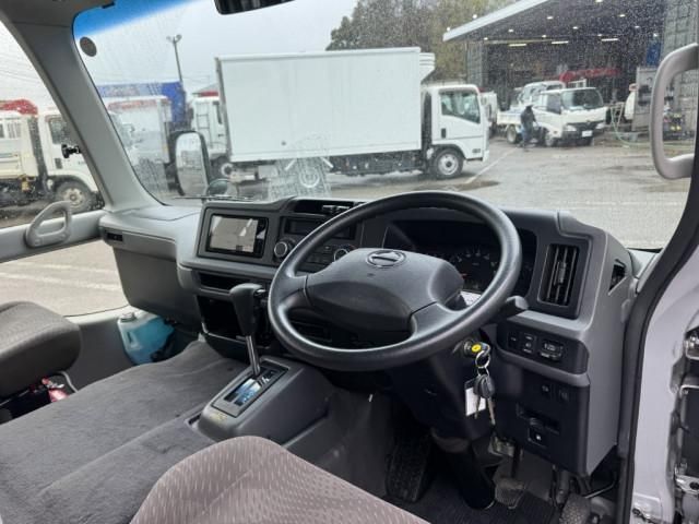 Hino LIESSE 2018-02 7199644-27