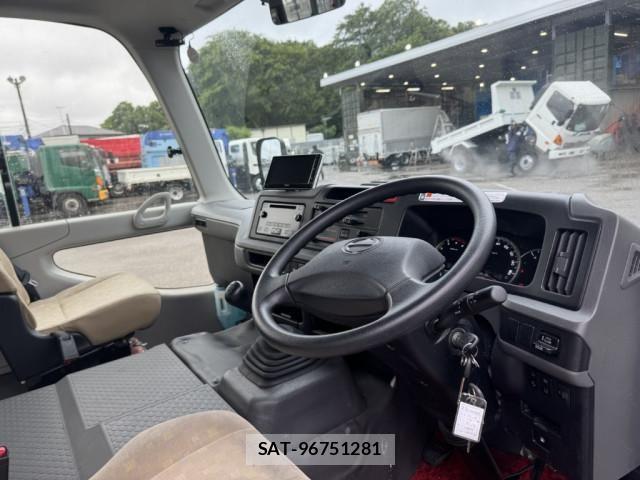 Hino LIESSE 2020-04 7501353-23