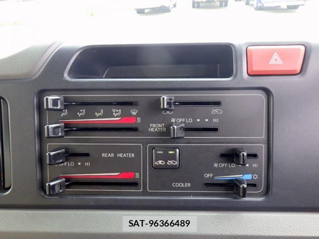 Hino LIESSE 2021-03 8230680-18