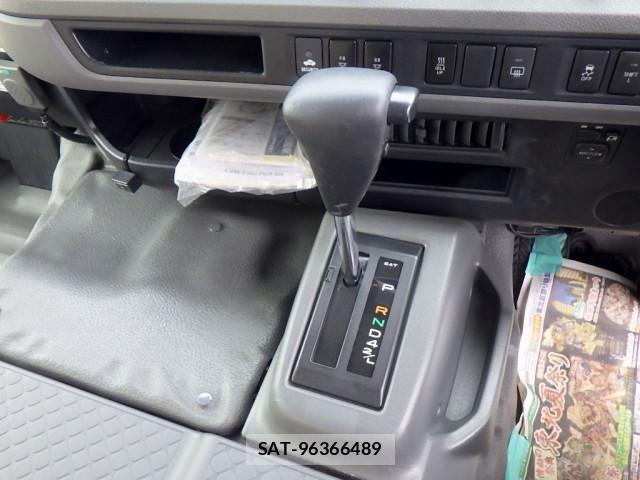 Hino LIESSE 2021-03 8230680-22