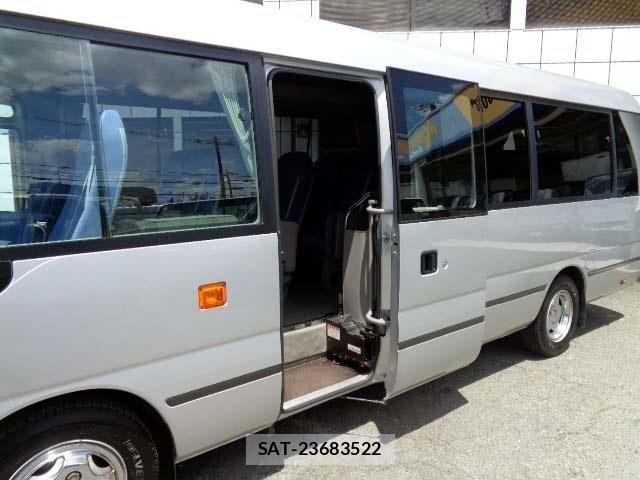 Hino LIESSE 2016-03 8366796-12