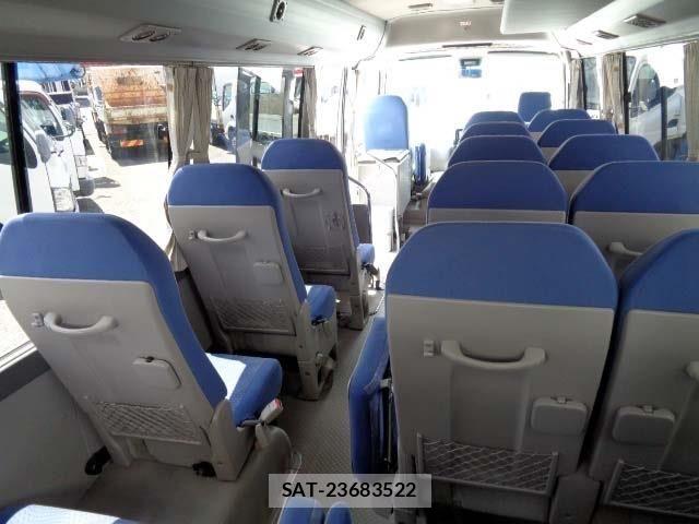 Hino LIESSE 2016-03 8366796-18