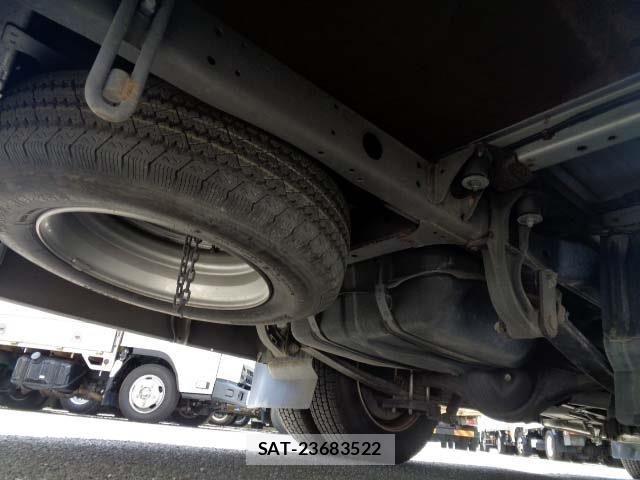 Hino LIESSE 2016-03 8366796-22