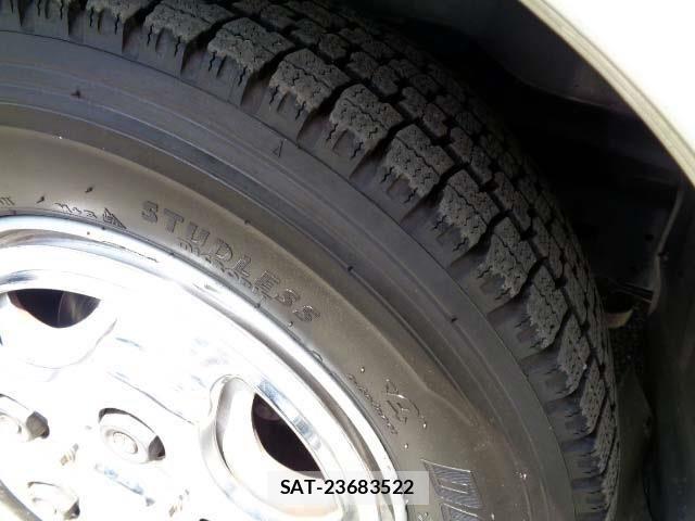 Hino LIESSE 2016-03 8366796-23