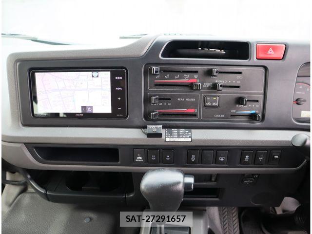 Hino LIESSE 2017-04 8880582-20