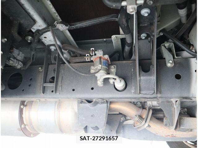 Hino LIESSE 2017-04 8880582-26