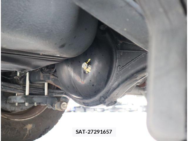 Hino LIESSE 2017-04 8880582-28
