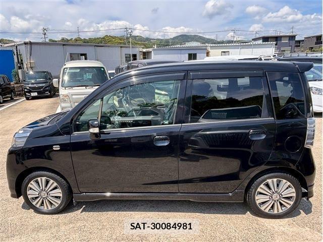 Honda LIFE 2013-04 6716575-9