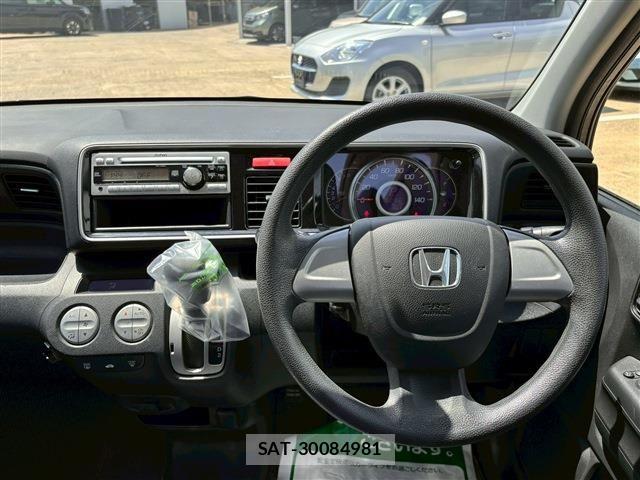 Honda LIFE 2013-04 6716575-16