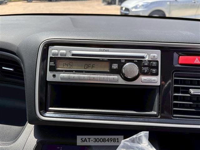 Honda LIFE 2013-04 6716575-17