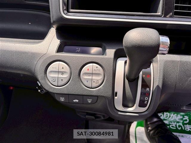 Honda LIFE 2013-04 6716575-18