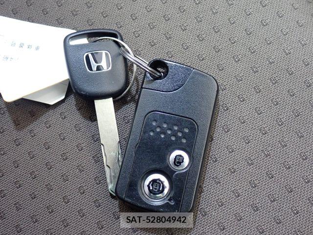 Honda LIFE 2009-05 7221201-22