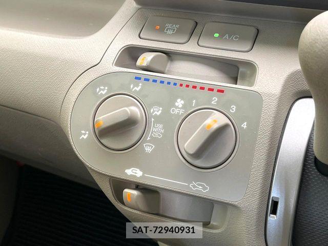 Honda LIFE 2011-11 7221204-4