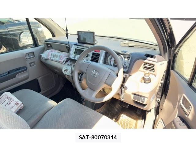 Honda LIFE 2012-03 7251399-9
