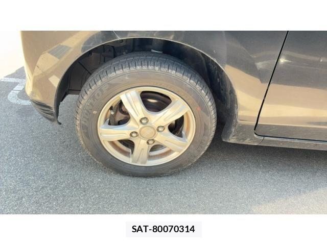 Honda LIFE 2012-03 7251399-4