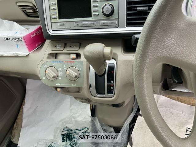 Honda LIFE 2013-06 7272253-11