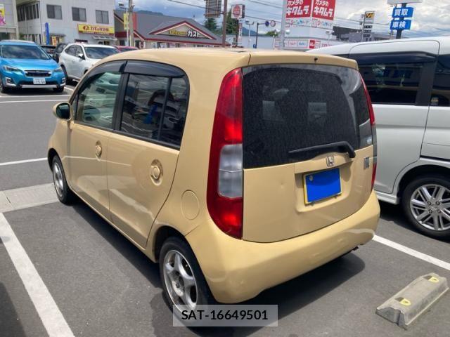 Honda LIFE 2003-10 7328146-3