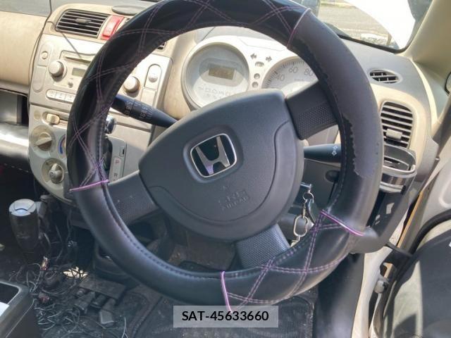 Honda LIFE 2005-04 7328144-15