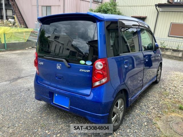 Honda LIFE 2010-10 7358593-2