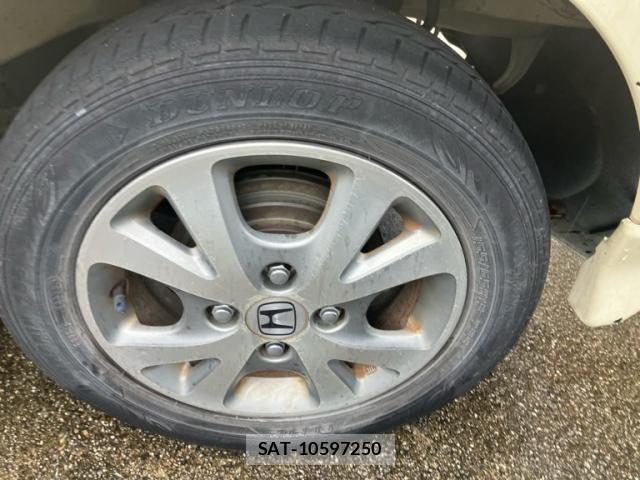 Honda LIFE 2003-11 7358592-6