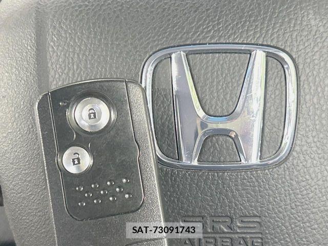 Honda LIFE 2011-10 7562379-3