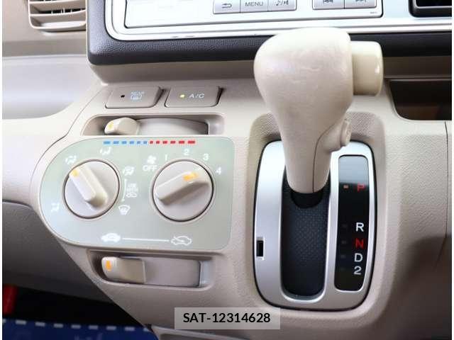 Honda LIFE 2011-02 7786684-17