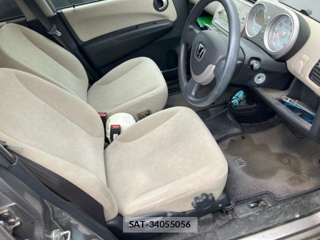 Honda LIFE 2003-12 8230684-11