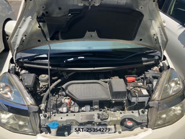 Honda LIFE 2012-11 8230679-7