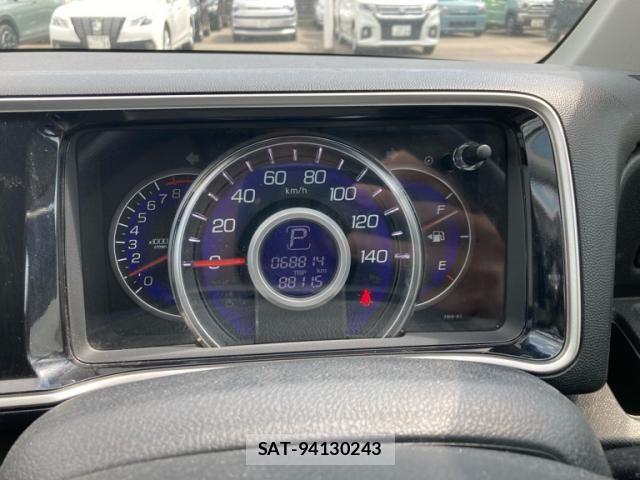 Honda LIFE 2013-08 8230681-13