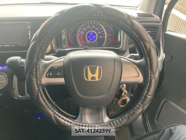 Honda LIFE 2011-02 8336640-14