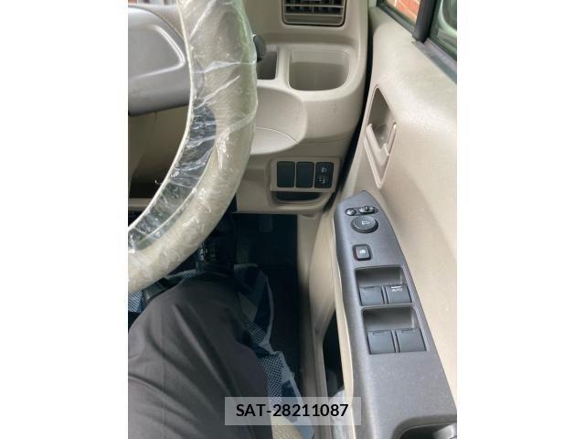 Honda LIFE 2011-11 8336636-13