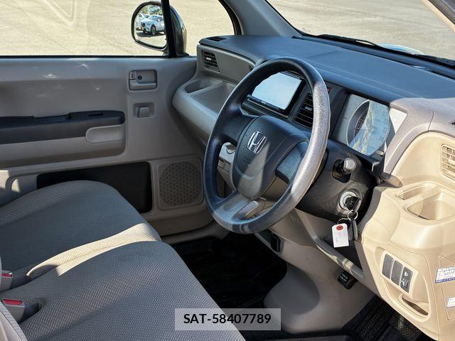 Honda LIFE 2013-09 8354874-12