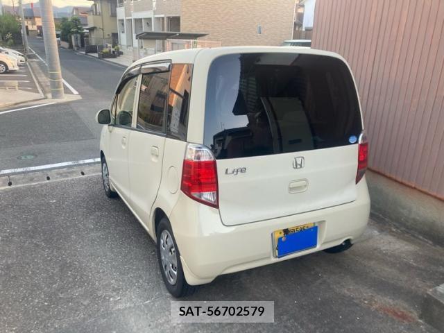 Honda LIFE 2013-10 8354876-1