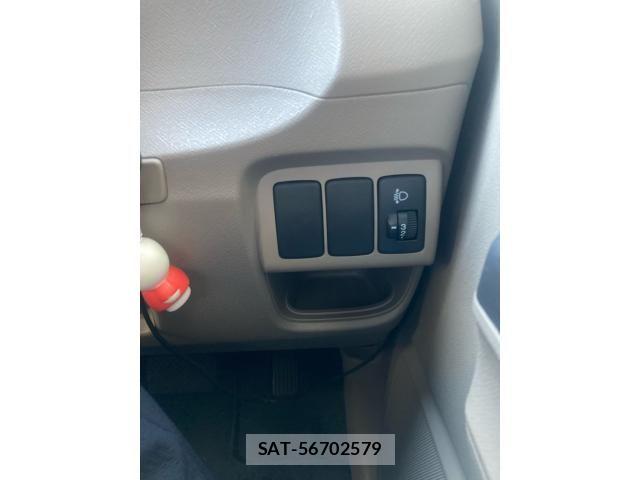 Honda LIFE 2013-10 8354876-7