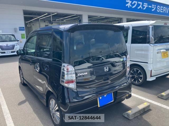 Honda LIFE 2011-05 8366799-7