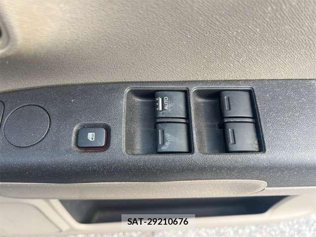 Honda LIFE 2013-08 8371812-6