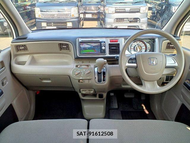 Honda LIFE 2011-10 8562508-9