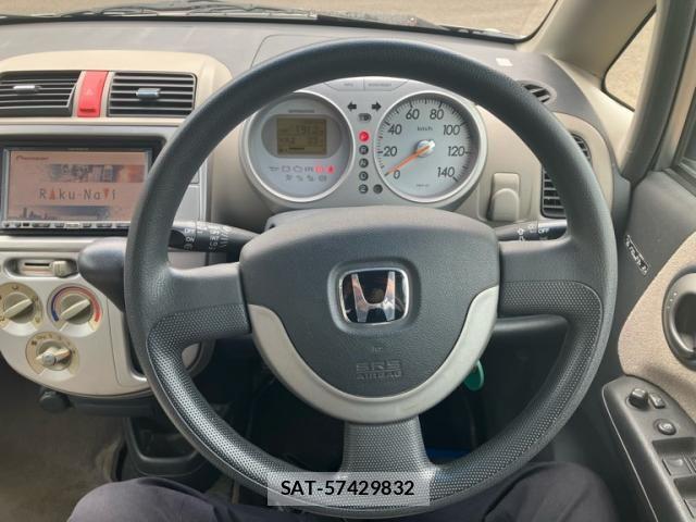 Honda LIFE 2004-02 8660025-11