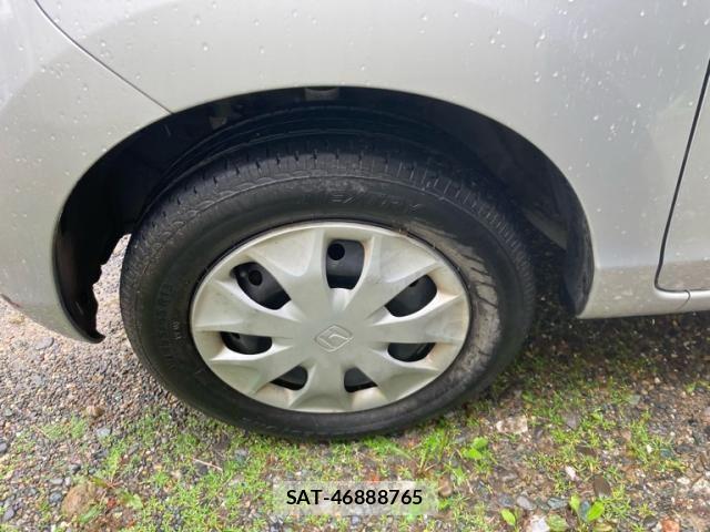 Honda LIFE 2012-08 8849628-4