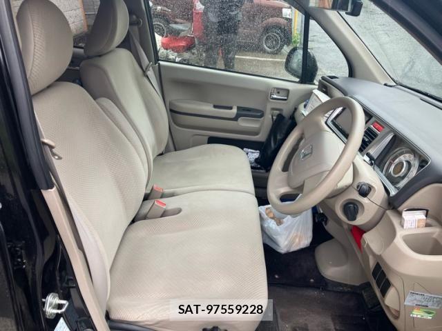 Honda LIFE 2011-12 7358596-9