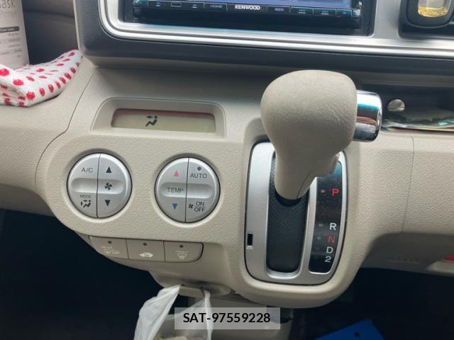 Honda LIFE 2011-12 7358596-15